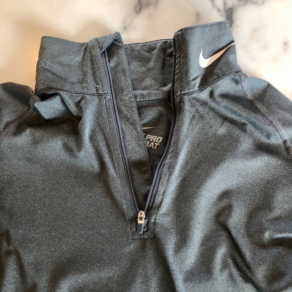 Nike Pro Combat Dri-Fit Jacket - Picture 2 of 4